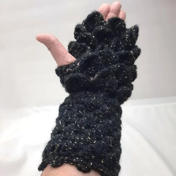 Dragon Scale Black Fingerless Gloves Handmade Texting Mermaid Crochet Crocodile - Picture 11 of 12
